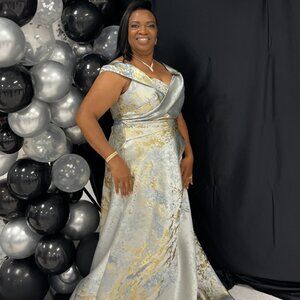 RENE RUIZ Women's Off-the-shoulder Brocade FIL COUPÉ SEQUIN BALL GOWN/CHAMPAGNE